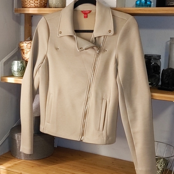 Guess Jackets & Blazers - ⬇️Guess Jacket